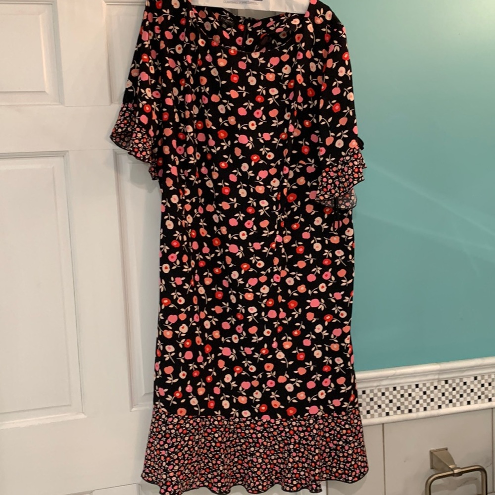 Plus SiZe Talbots dress with flounce hem and sleeves